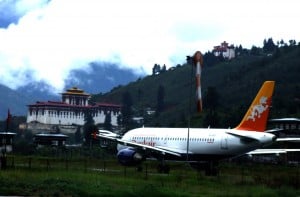 Drukair-with-Dzong